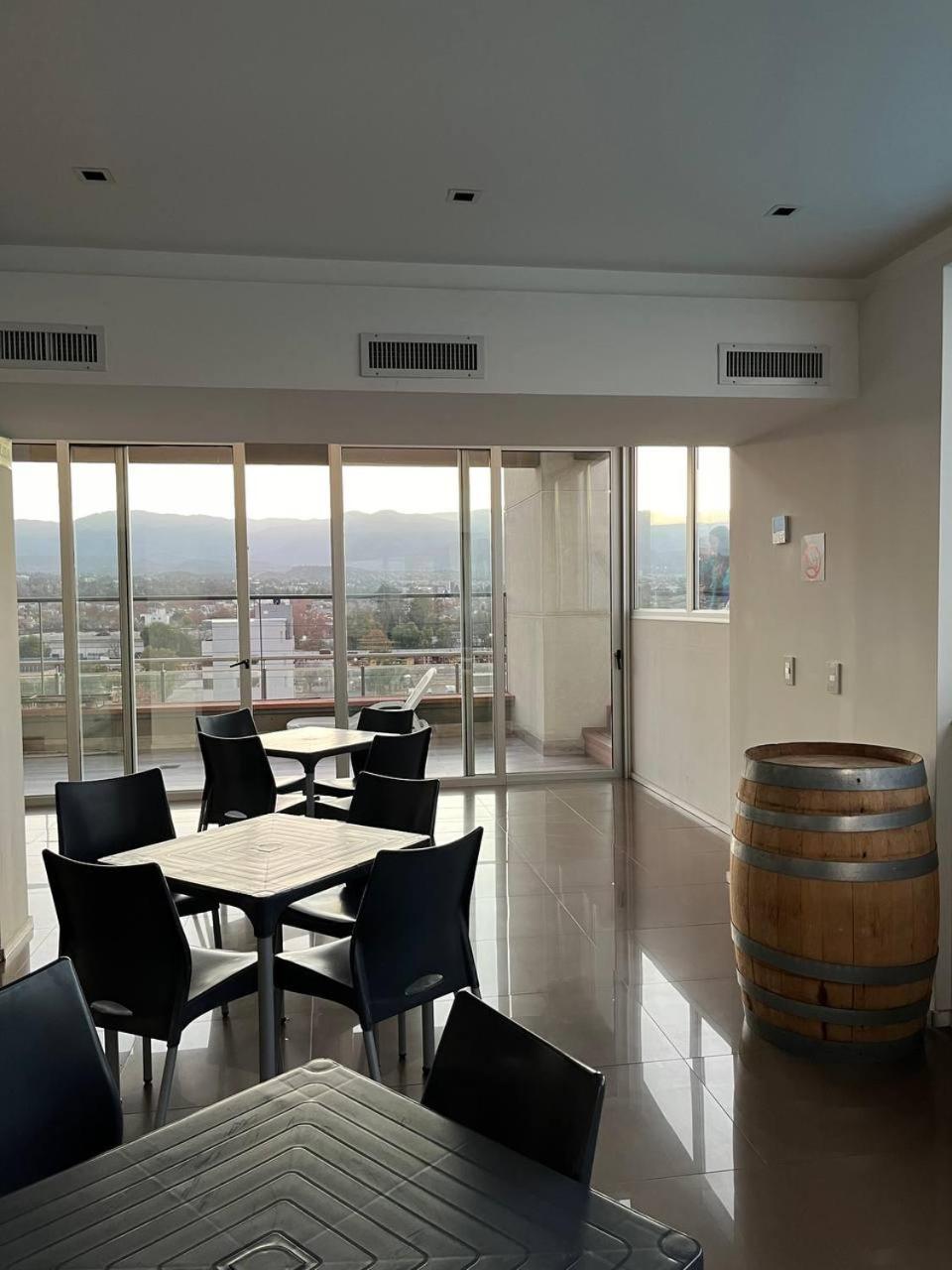 Apartamento Centrico Con Las Mejores Vistas De Mendoza Eksteriør billede